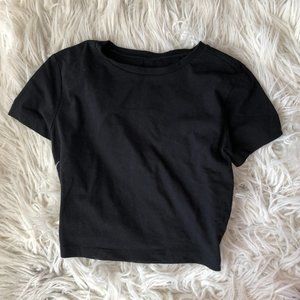 Black solid crop top (short sleeve)